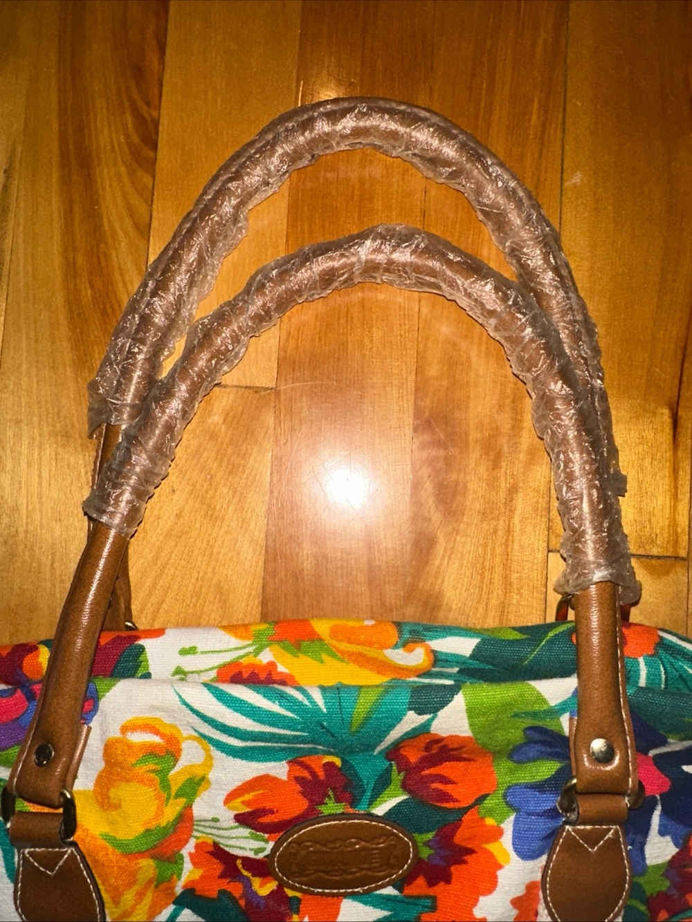 Gitano Tropical Floral Canvas Weekender Bag - White, Green, Blue, Red - Picture 3 of 9